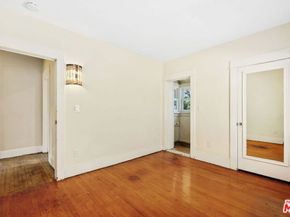 239 S Gramercy Place, Los Angeles CA 90004