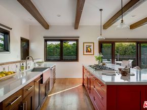 6216 Primrose Avenue, Los Angeles CA 90068