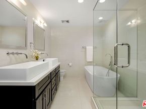 6216 Primrose Avenue, Los Angeles CA 90068