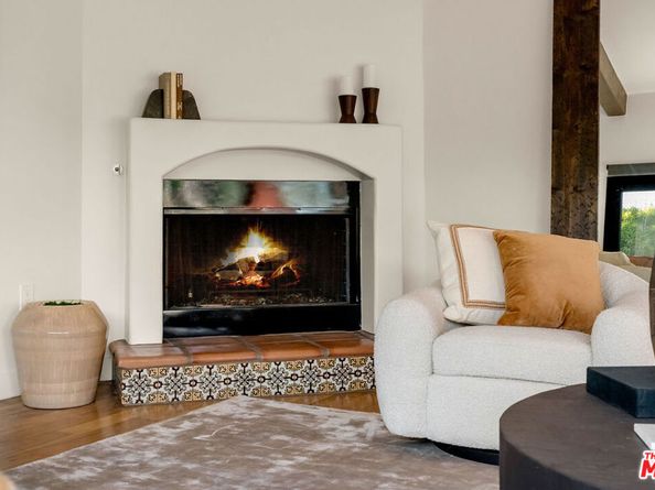 6216 Primrose Avenue, Los Angeles CA 90068