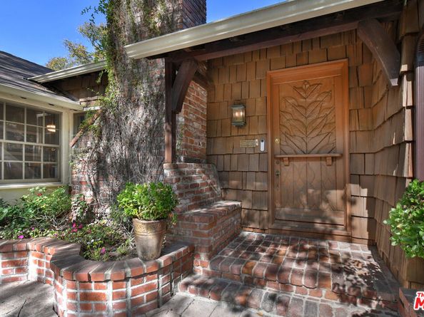 15213 Del Gado Drive, Sherman Oaks CA 91403