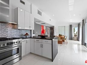 14652 Deervale Place, Sherman Oaks CA 91403