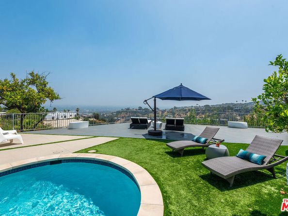 14652 Deervale Place, Sherman Oaks CA 91403