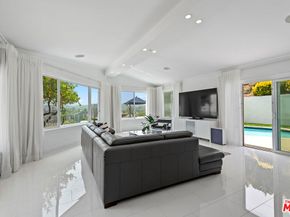 14652 Deervale Place, Sherman Oaks CA 91403