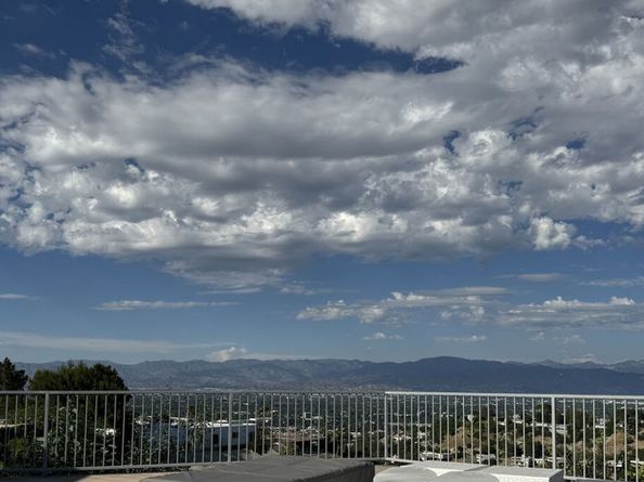 14652 Deervale Place, Sherman Oaks CA 91403