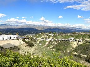 14652 Deervale Place, Sherman Oaks CA 91403