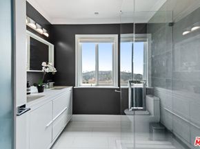 14652 Deervale Place, Sherman Oaks CA 91403