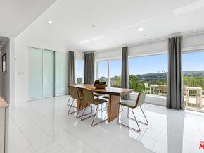 14652 Deervale Place, Sherman Oaks CA 91403