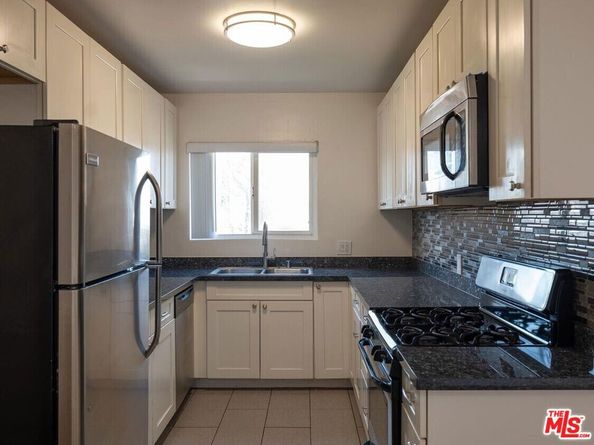 14857 Hartsook Street, Sherman Oaks CA 91403