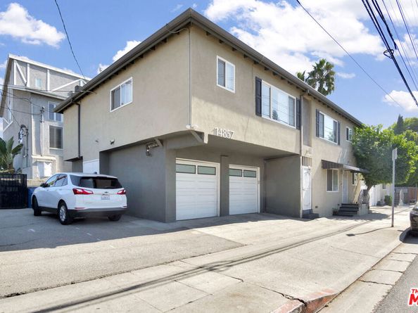 14857 Hartsook Street, Sherman Oaks CA 91403