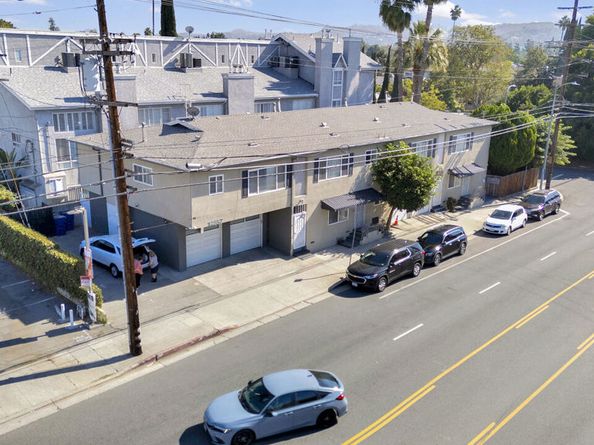 14857 Hartsook Street, Sherman Oaks CA 91403