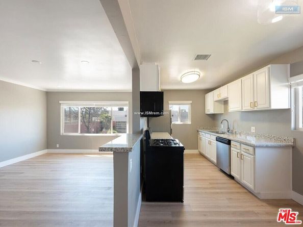 14857 Hartsook Street, Sherman Oaks CA 91403