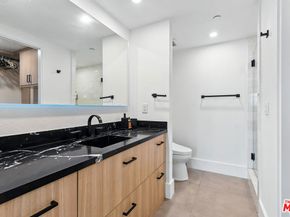 4211 Redwood Avenue 402, Los Angeles CA 90066