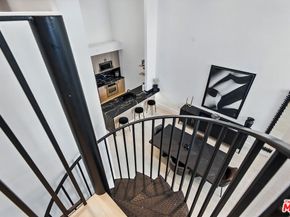 4211 Redwood Avenue 402, Los Angeles CA 90066