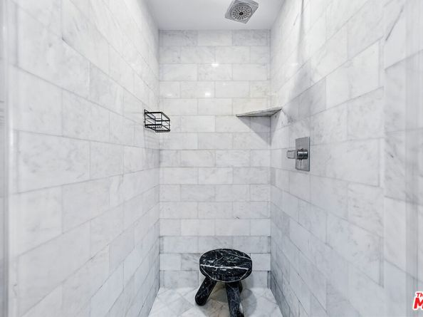 4211 Redwood Avenue 402, Los Angeles CA 90066