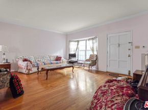 110 S Kings Road, Los Angeles CA 90048