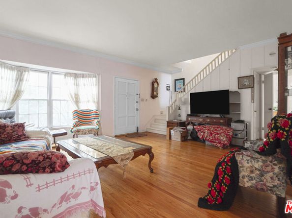 110 S Kings Road, Los Angeles CA 90048