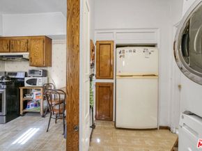 110 S Kings Road, Los Angeles CA 90048