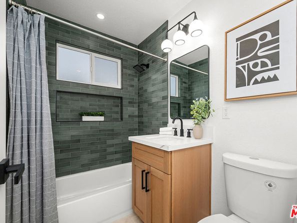 1412 W 111th Street, Los Angeles CA 90047