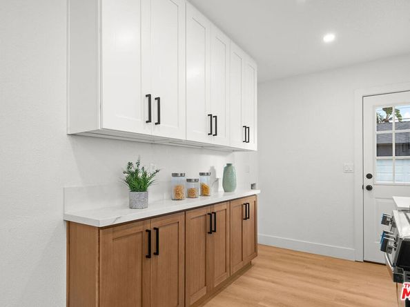 1412 W 111th Street, Los Angeles CA 90047