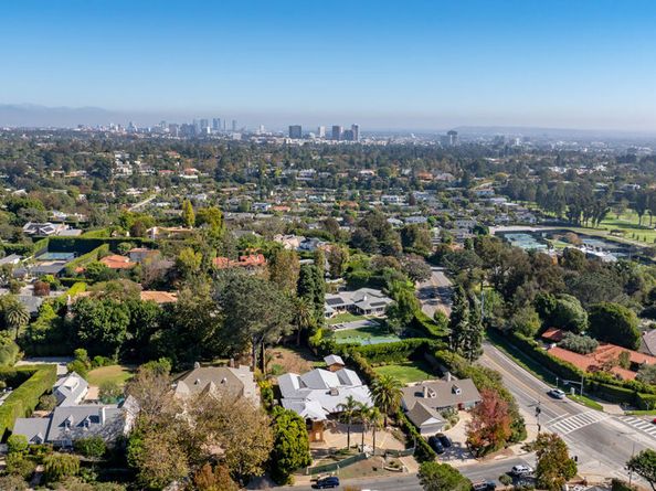 1316 Capri Drive, Pacific Palisades CA 90272