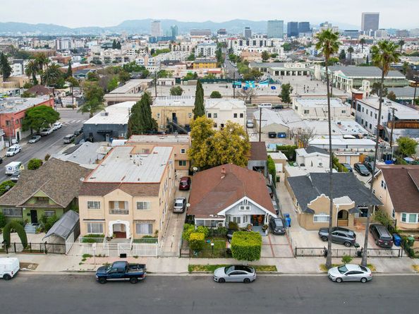 2905 W 14th Street, Los Angeles CA 90006