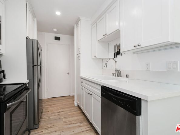 525 N Sycamore Avenue 301, Los Angeles CA 90036