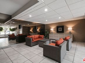 525 N Sycamore Avenue 301, Los Angeles CA 90036