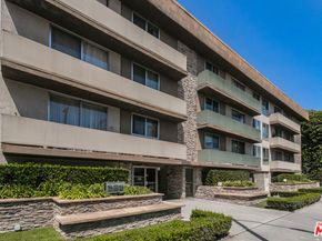 525 N Sycamore Avenue 301, Los Angeles CA 90036