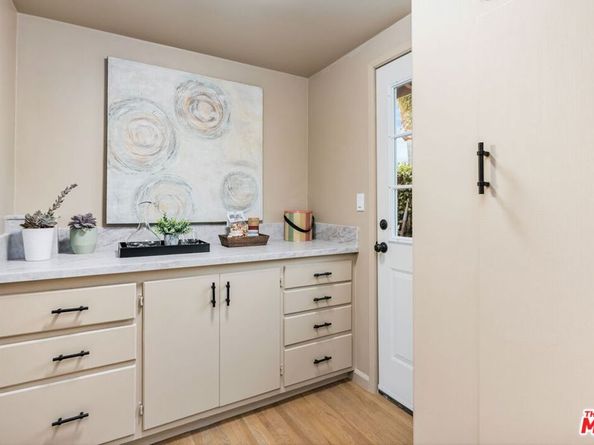 15115 Gilmore Street, Van Nuys CA 91411