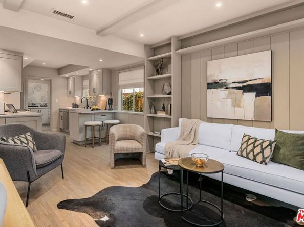 15115 Gilmore Street, Van Nuys CA 91411