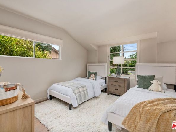 15115 Gilmore Street, Van Nuys CA 91411