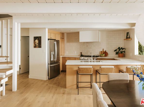 8448 Franklin Avenue, Los Angeles CA 90069