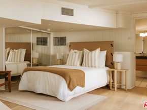 8448 Franklin Avenue, Los Angeles CA 90069