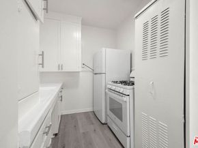 406 S Grevillea Avenue, Inglewood CA 90301