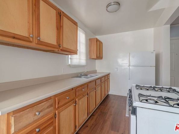 406 S Grevillea Avenue, Inglewood CA 90301