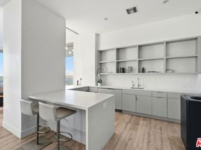 1100 Alta Loma Road 602, West Hollywood CA 90069