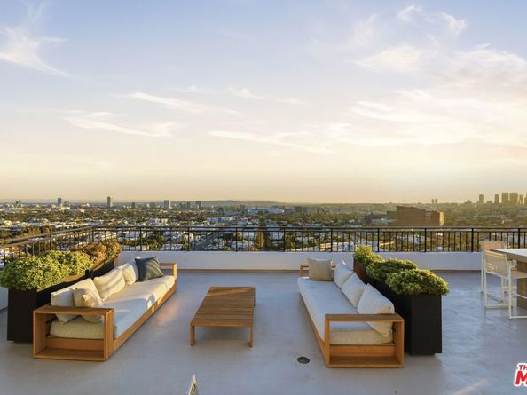 1100 Alta Loma Road 602, West Hollywood CA 90069