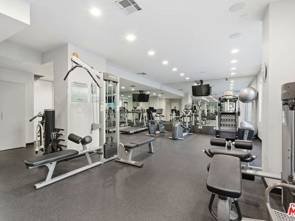 1100 Alta Loma Road 602, West Hollywood CA 90069