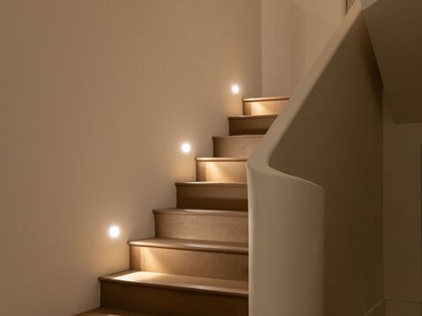 525 Westmount Drive, West Hollywood CA 90048