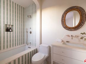 525 Westmount Drive, West Hollywood CA 90048