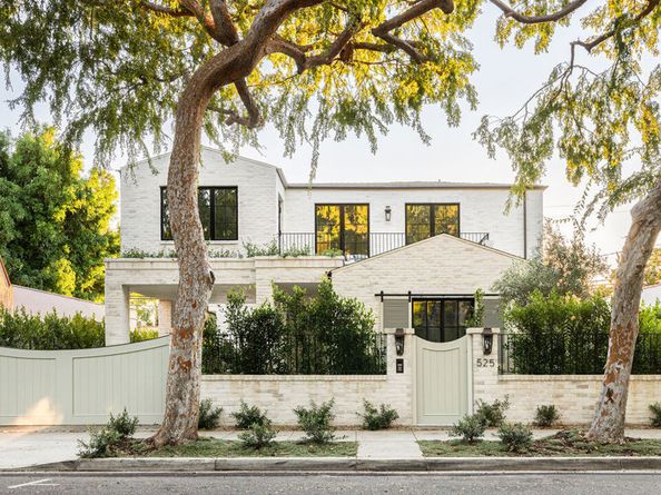 525 Westmount Drive, West Hollywood CA 90048