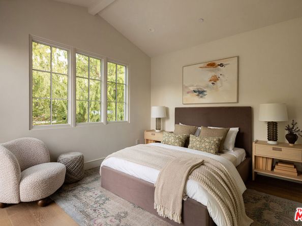 525 Westmount Drive, West Hollywood CA 90048