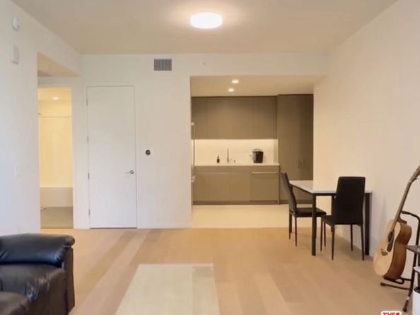 889 Francisco Street 710, Los Angeles CA 90017