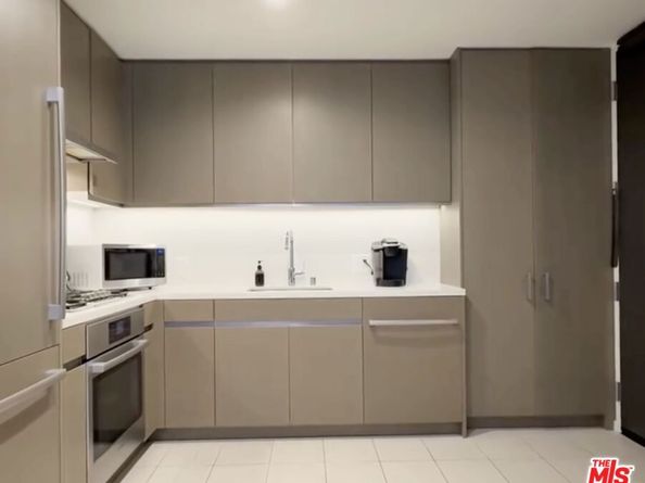 889 Francisco Street 710, Los Angeles CA 90017