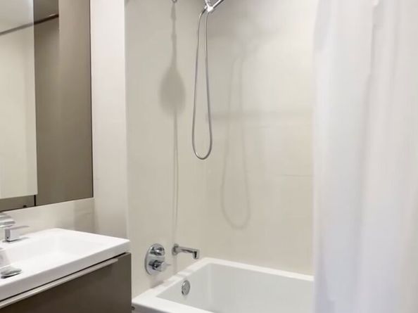 889 Francisco Street 710, Los Angeles CA 90017