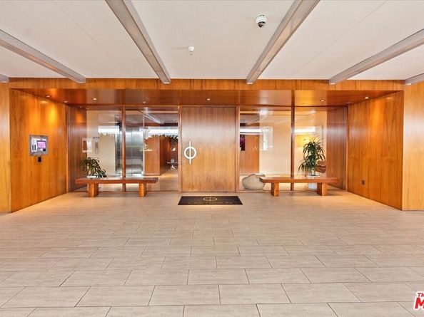 3111 Via Dolce 402, Marina Del Rey CA 90292