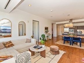3111 Via Dolce 402, Marina Del Rey CA 90292
