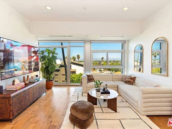 3111 Via Dolce 402, Marina Del Rey CA 90292