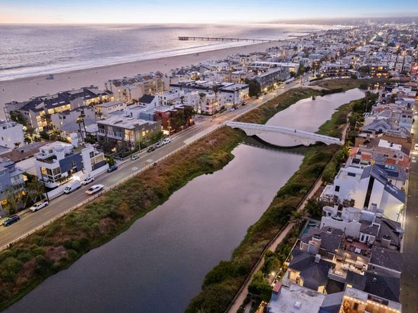 4411 Roma Court, Marina Del Rey CA 90292